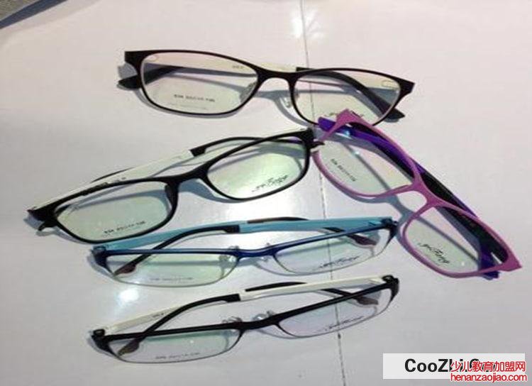 识别劣质眼镜的窍门