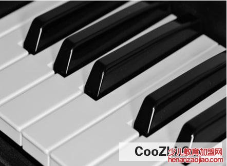 钢琴除尘有窍门