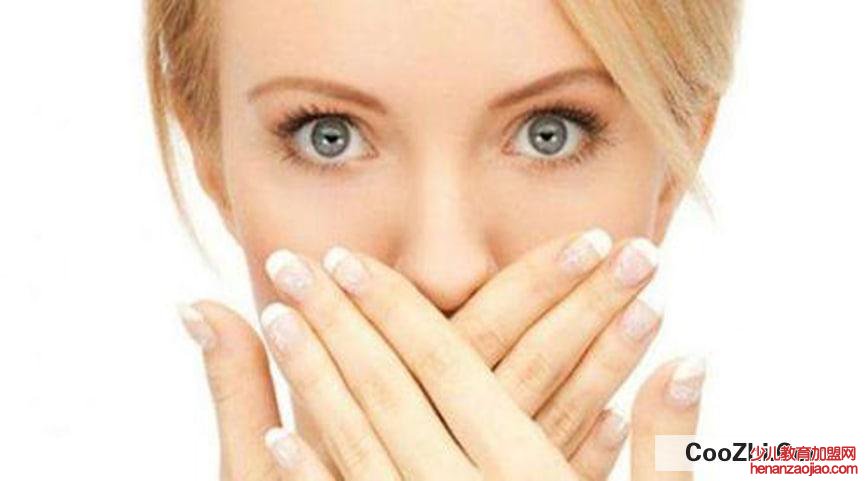 如何时刻保持口气清新