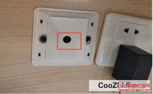 如何检查酒店房间是否装有摄像头