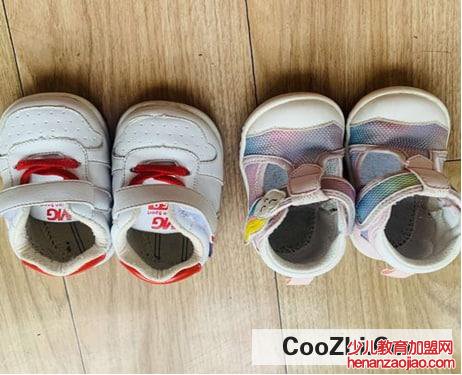 怎么利用爆炸盐洗鞋子