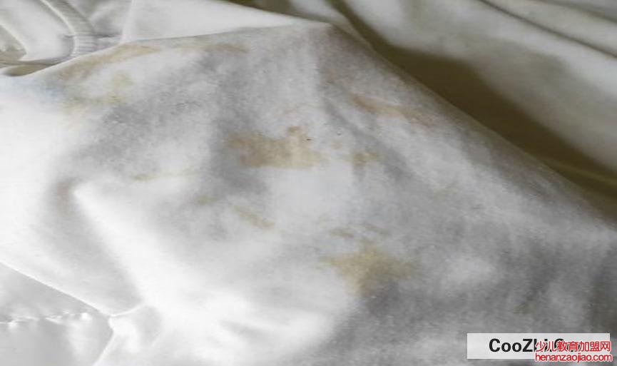 百香果汁弄到衣服上可以清洗干净吗