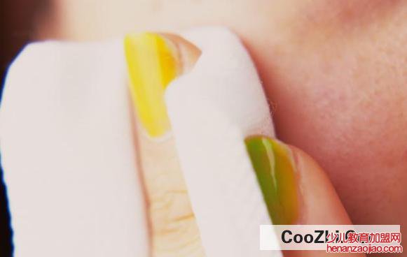 造成扁平苔藓的病因有哪些