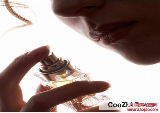 香水的正确用法是什么