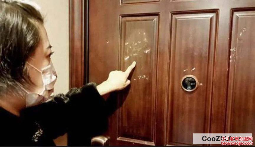 别人在楼下按门铃楼上怎么开好呢