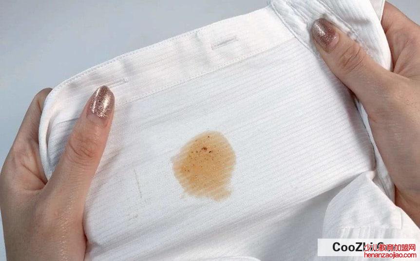 衣服油污痕迹怎么清除最好
