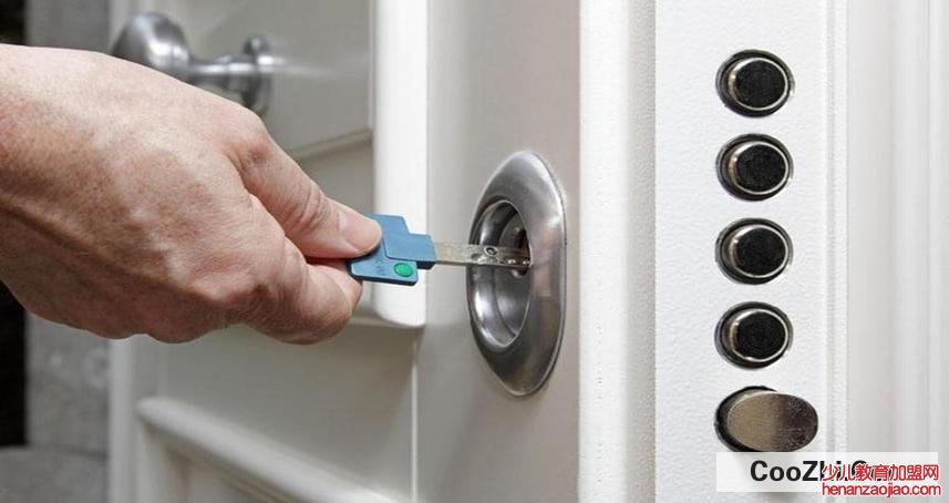 门钥匙掉了没有备用钥匙怎么处理最好