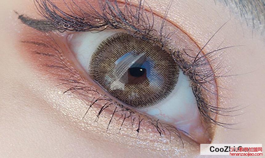 美瞳的日常清洁有哪些