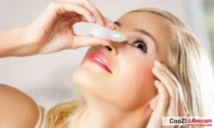 美瞳的日常清洁有哪些