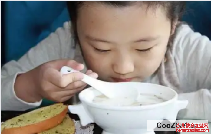 吃饭七分饱是什么概念?