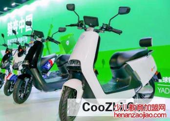 雅迪电动车转把如何拆卸