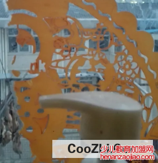 如何去除旧窗花