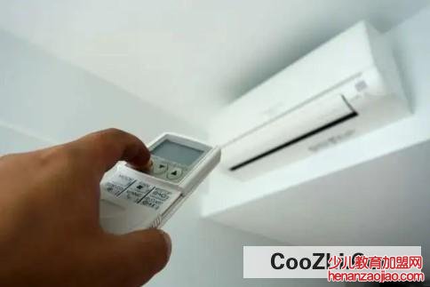 如何用空调解决返潮