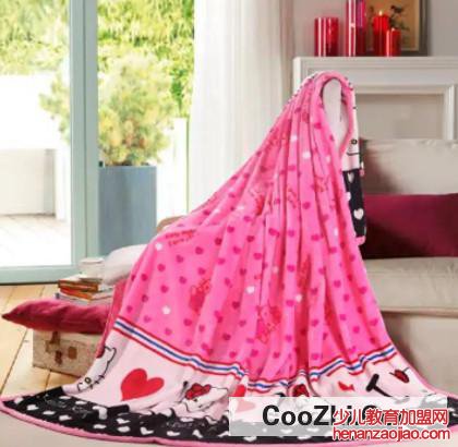 该如何清洗毛毯