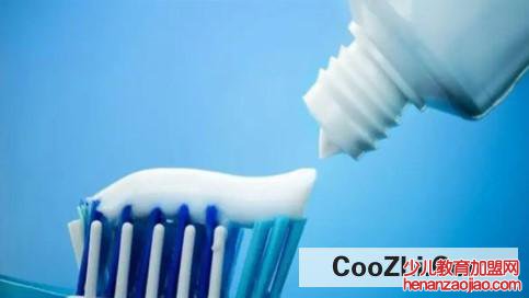 牙膏没了如何刷牙
