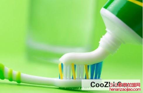 牙膏没了如何刷牙