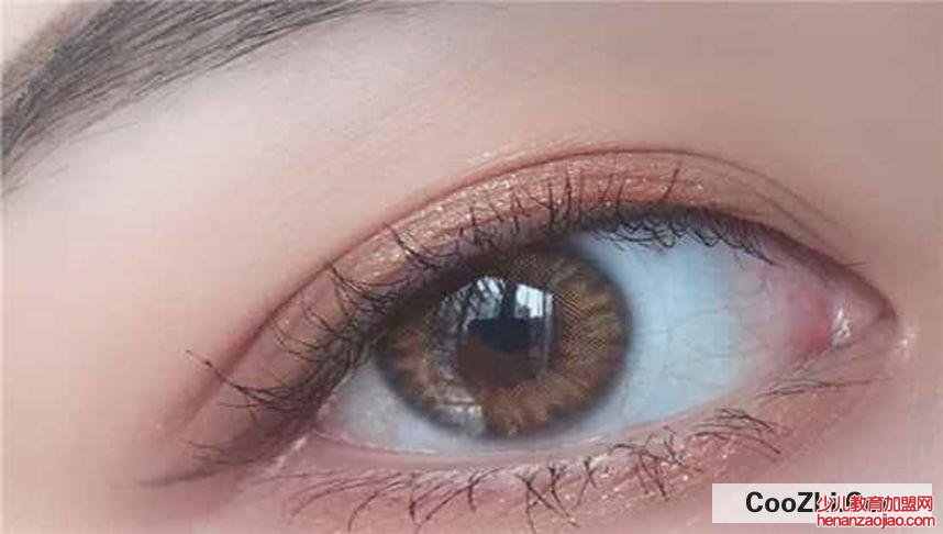 美瞳带上不舒服怎么办