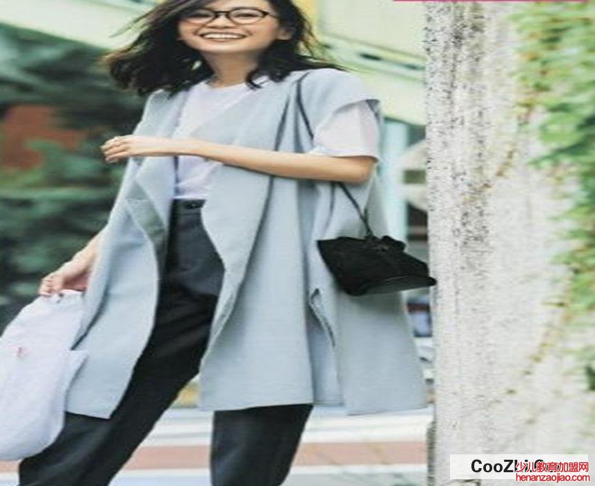 长款马甲怎么搭配好看