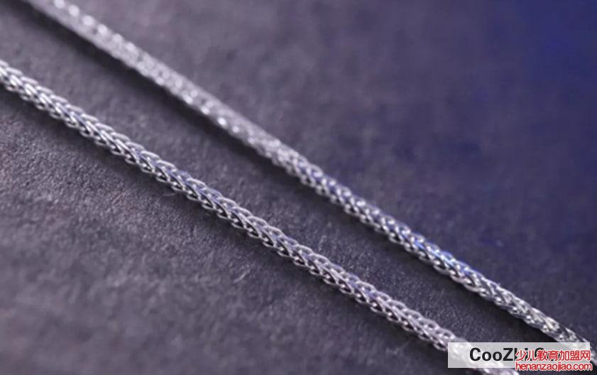 项链上缠上许多头发怎样快速去除