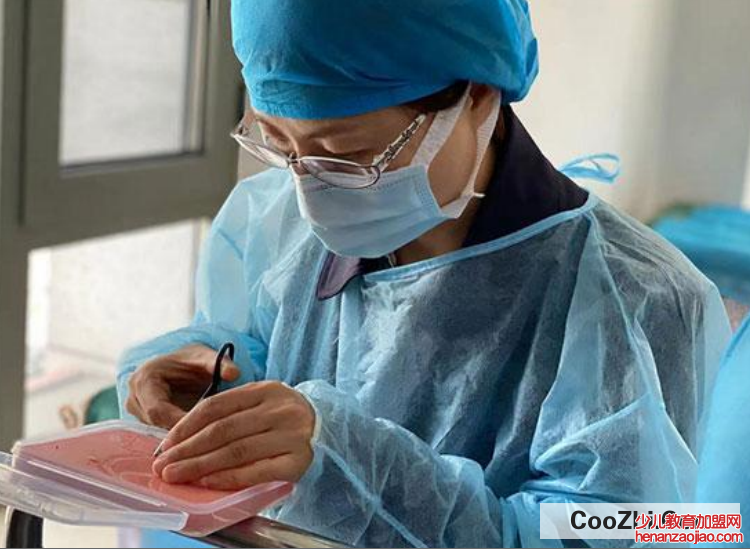 男生圆脸怎么瘦成瓜子脸