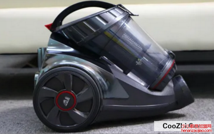 小狗吸尘器怎么清理里面的灰尘