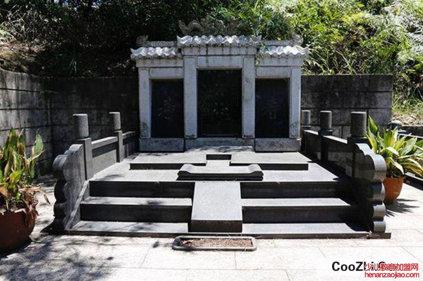 老人照片如何摆放位置