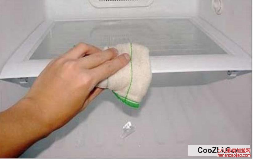 怎样除掉冰箱的冰，冰箱除冰小技巧