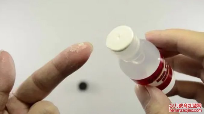 怎么样去掉皮肤上的强力胶