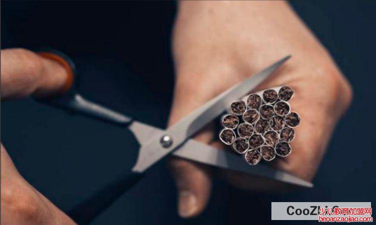 戒烟后咳嗽吐痰正常吗