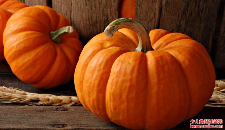 皮肤出现干燥是什么原因？