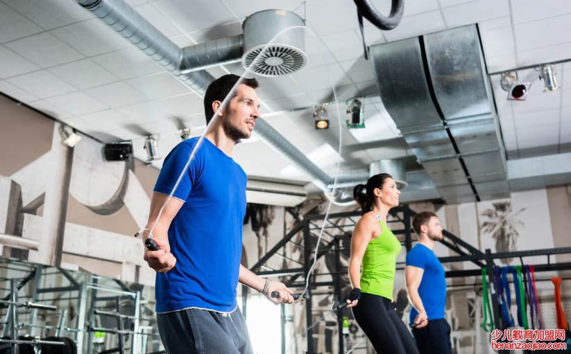 每天坚持跳绳1000个一个月后会有什么变化？