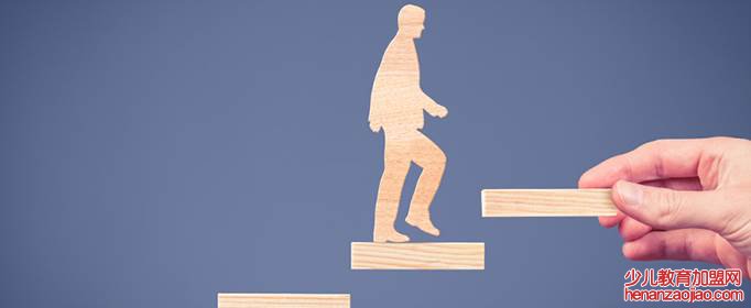 长期不上班和正常上班的区别？