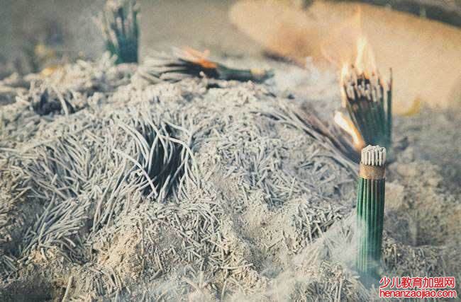 香灰放哪里可以旺财?