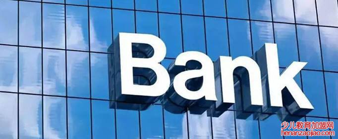 在银行存500万能辞职靠利息活下去吗?