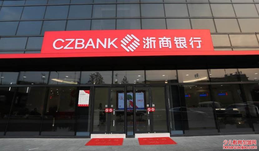 在银行存500万能辞职靠利息活下去吗?