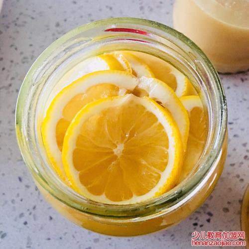为什么我泡的蜂蜜柠檬水是苦的？