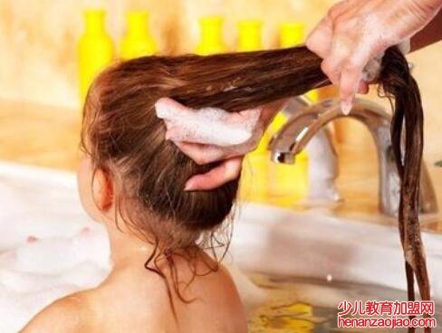 天天洗头好吗?