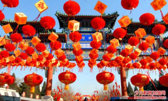 北京的春节习俗有哪些？