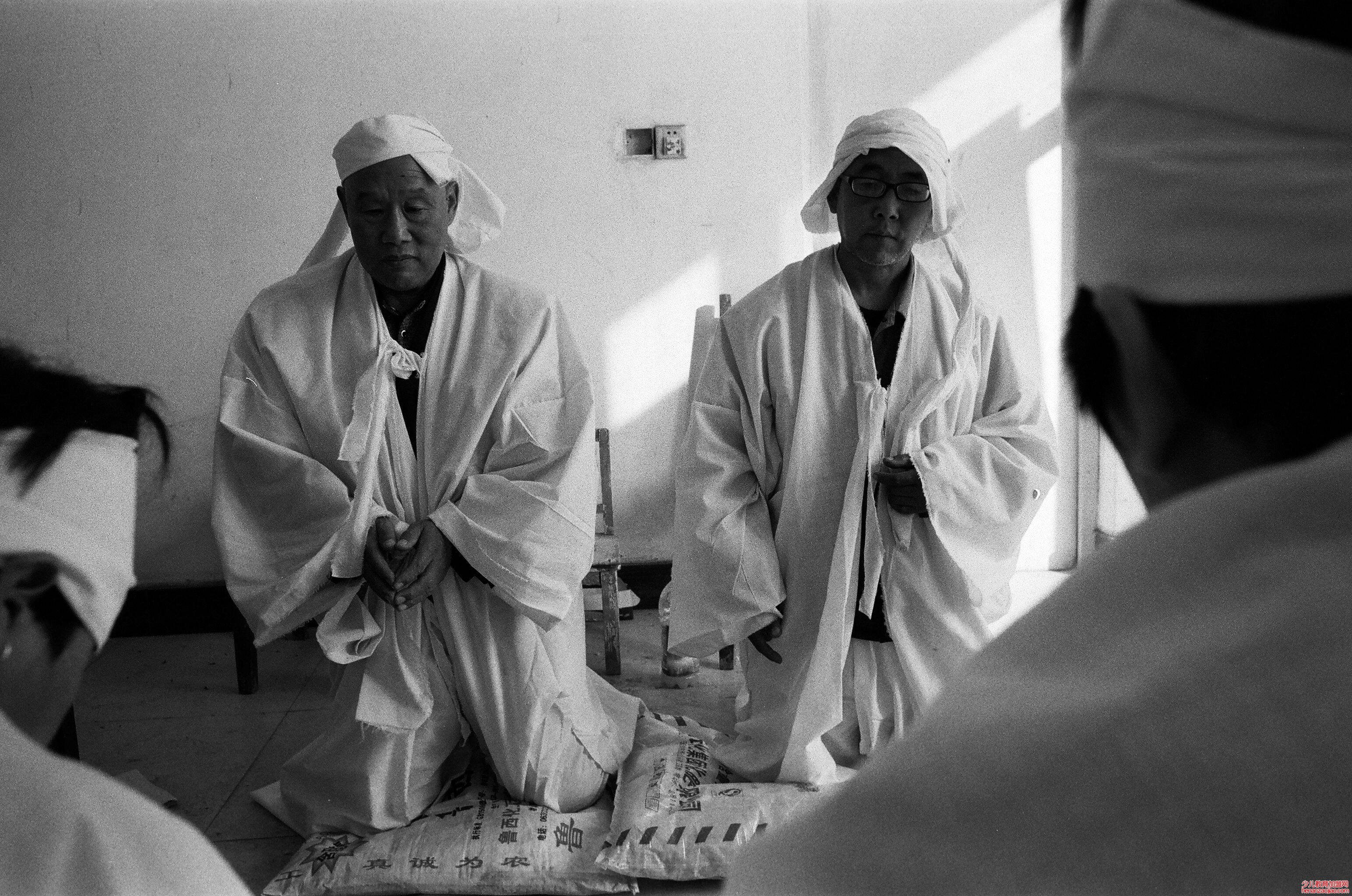 过世的人的照片能留吗？