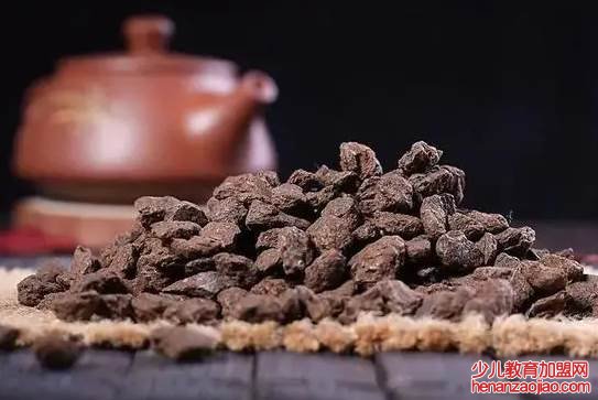 普洱茶碎银子的危害是什么？