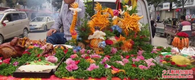 人死后为什么要供饭？