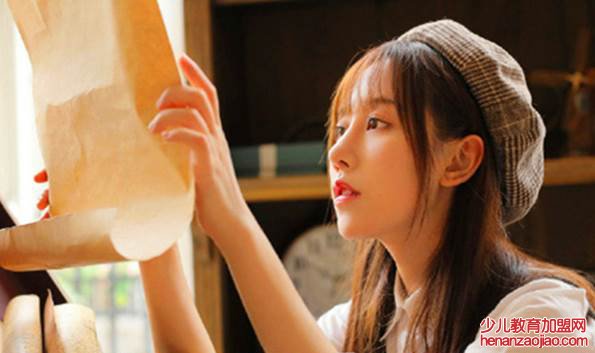 女生哪些行为一看就没谈过恋爱？