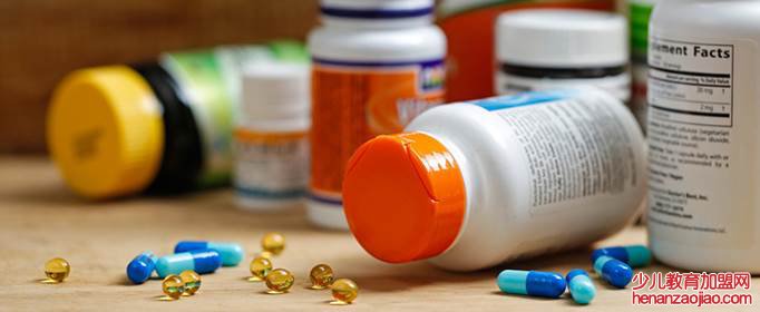 钙的吸收与哪种维生素有关？