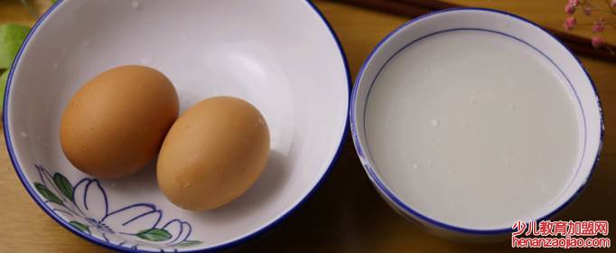 米汤能蒸鸡蛋吗？