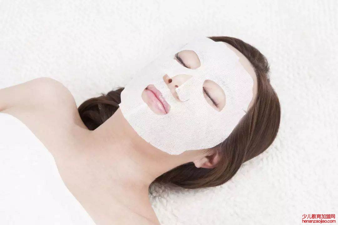 最好的敷面膜时间是几点？