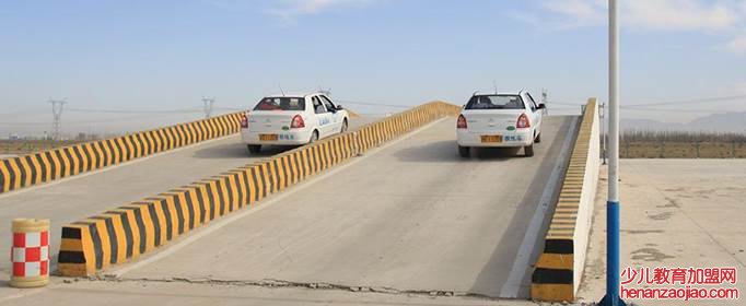 科二科三一般要练多久?