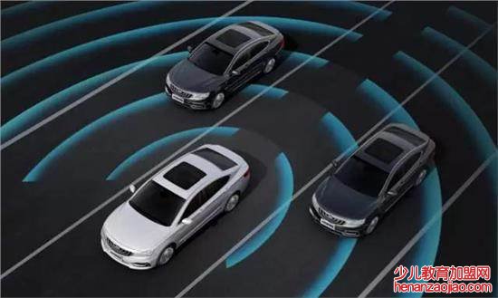 自适应巡航是什么体验？