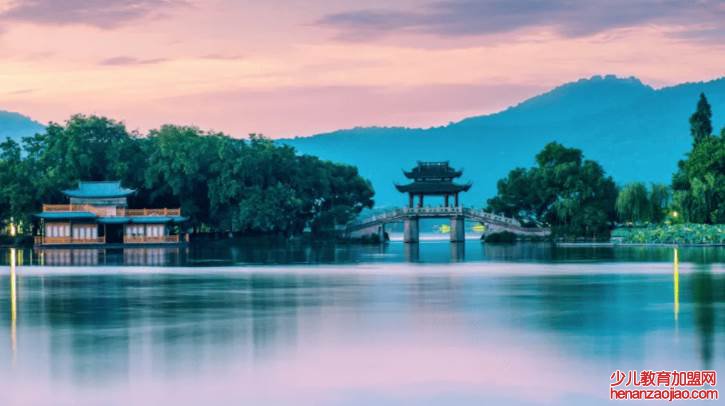 男孩取名三点水最好的是哪些字？