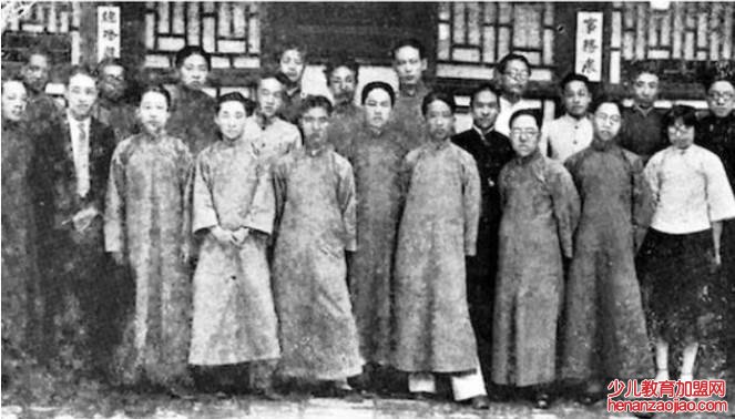 全国学联的成立与哪个历史事件密切相关?