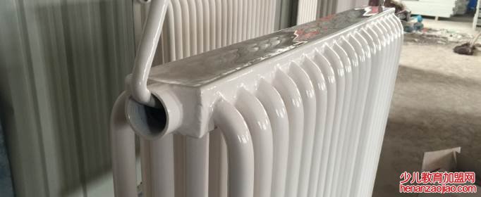 暖气片里面有流水声是怎么回事？
